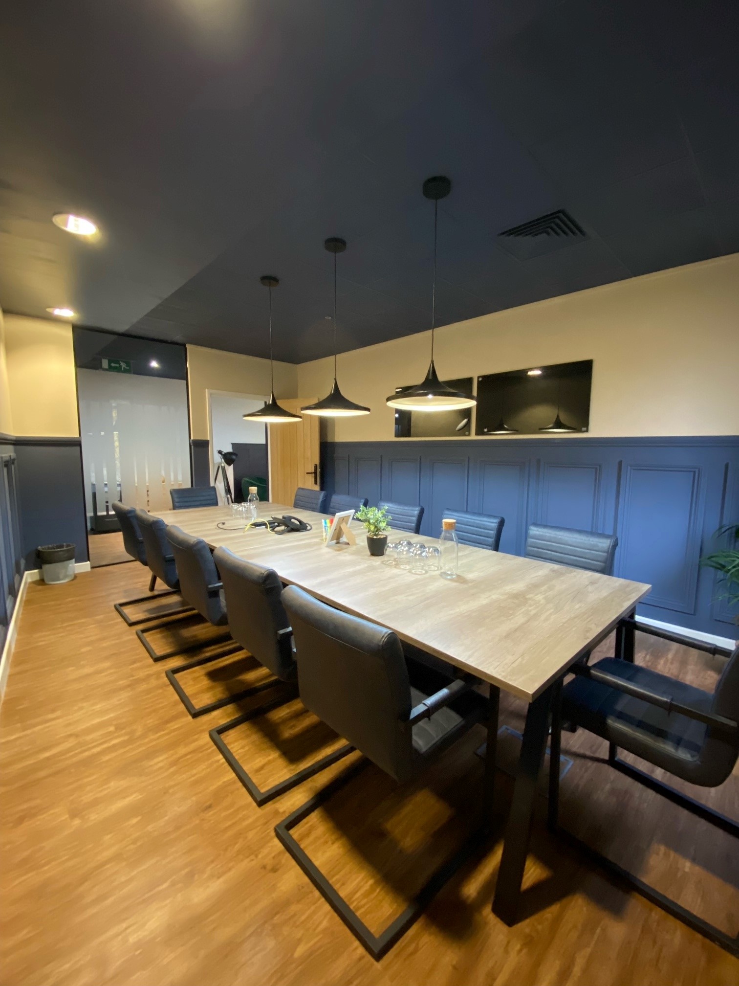 Vision Offices - Saxon House photo 5