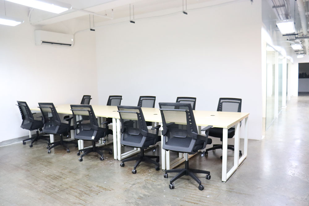 Weremote Coworking Space - Makati Kalayaan photo 2