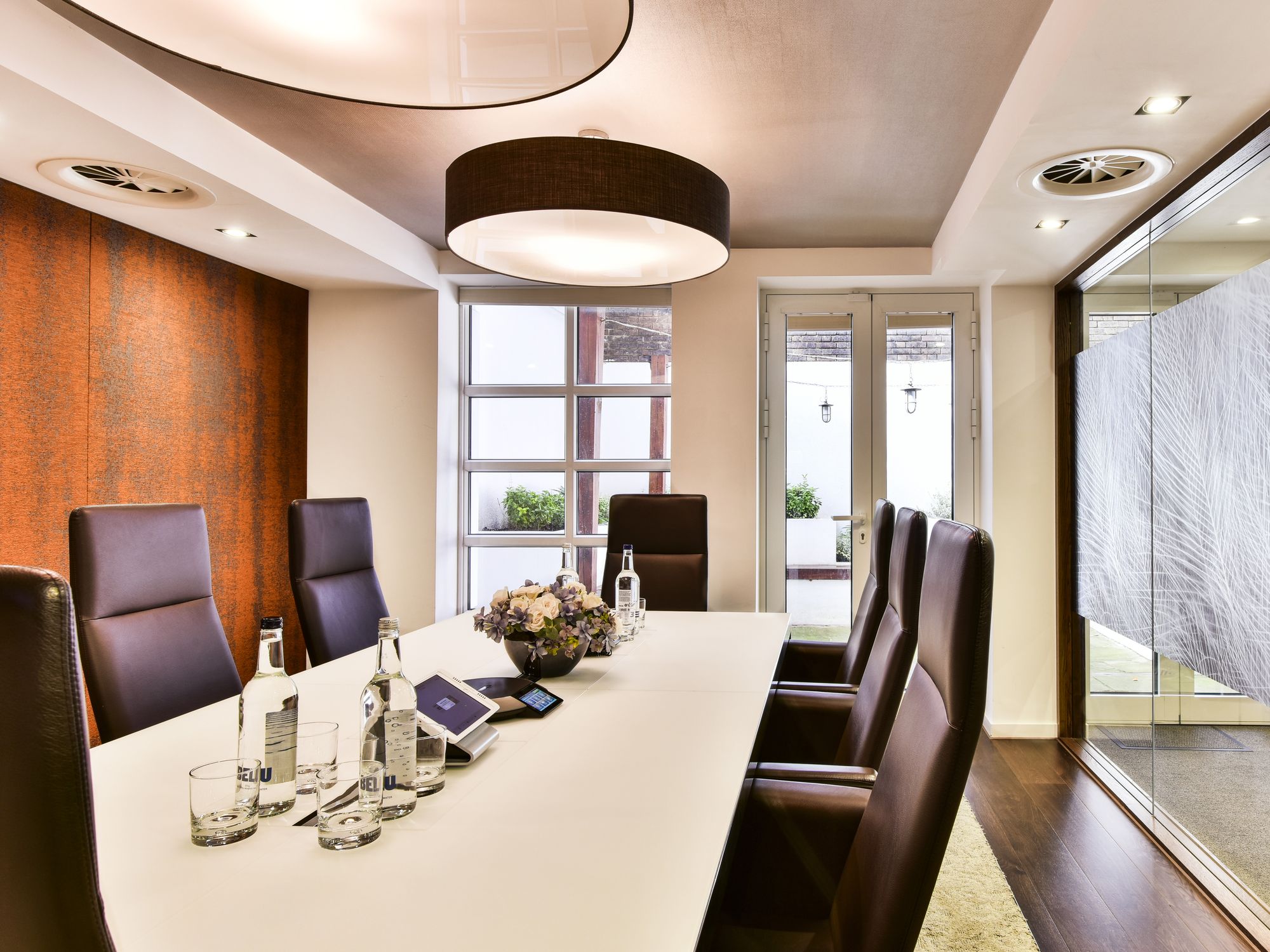 14 Curzon Street photo 3