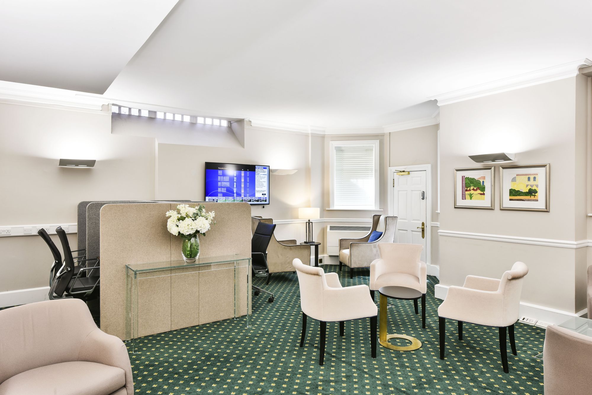 23 Berkeley Square photo 6