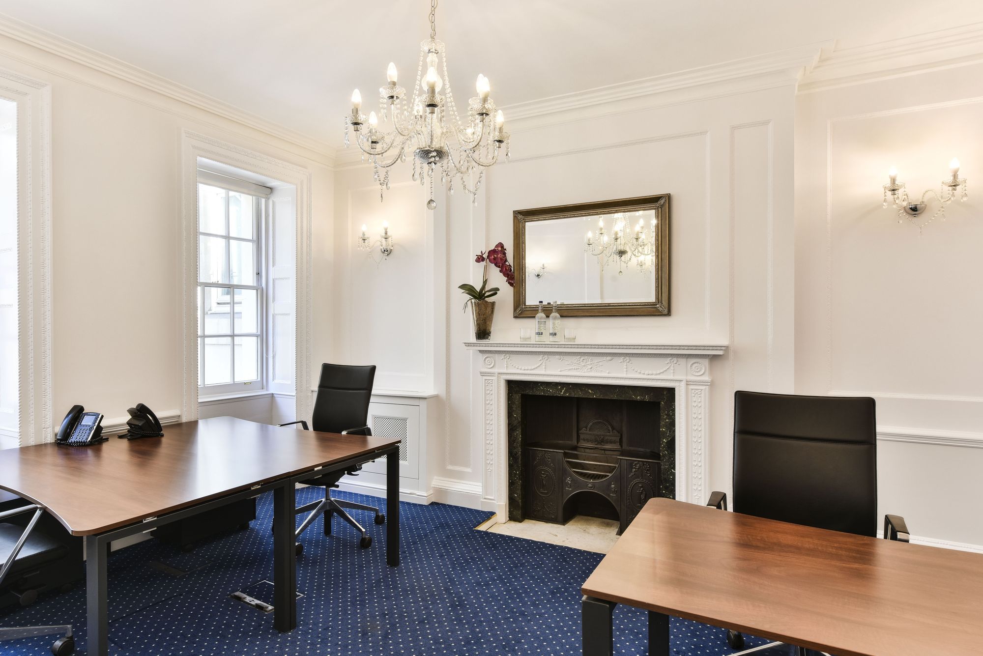 23 Berkeley Square photo 4