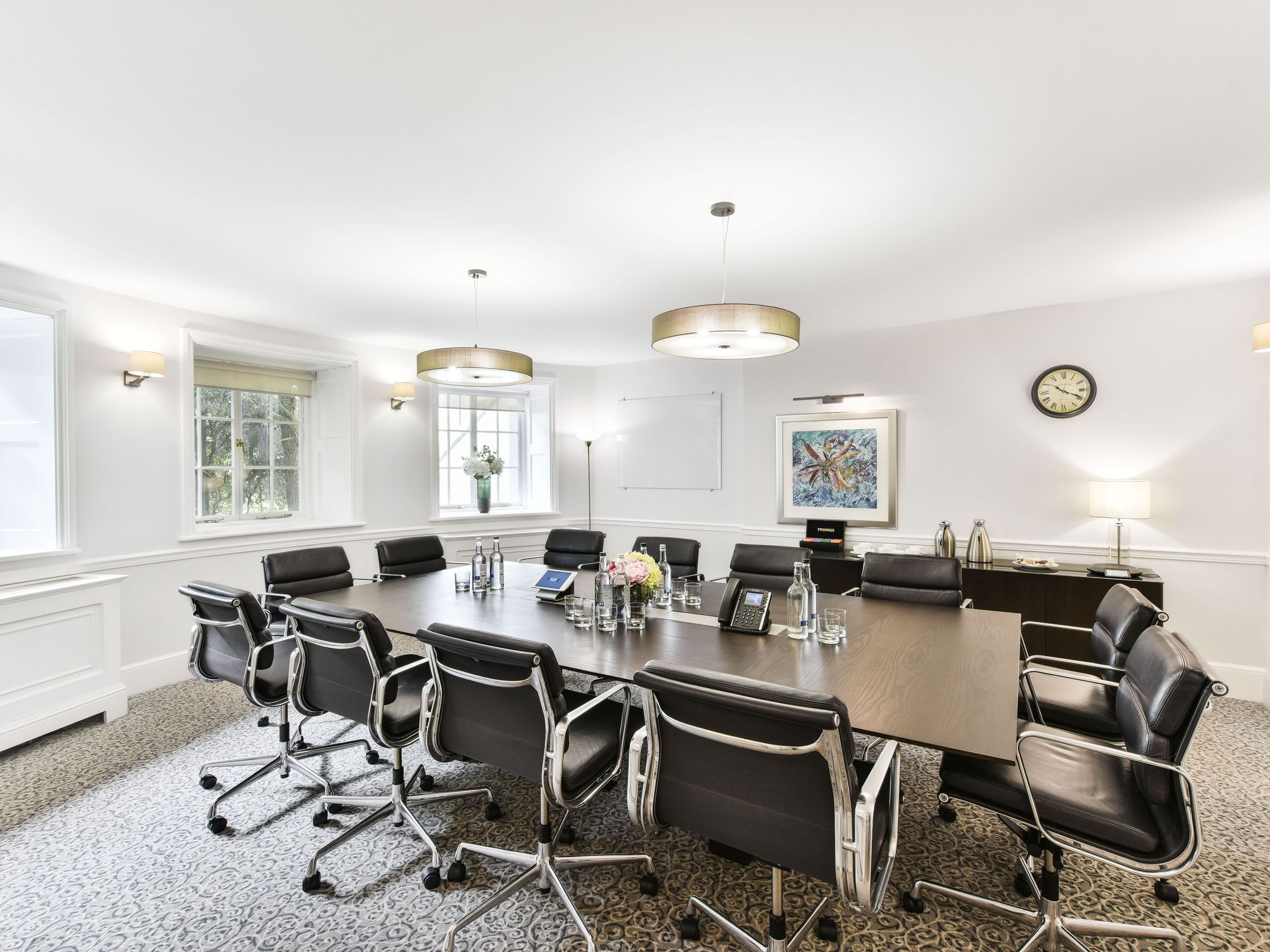 32 Curzon Street photo 2