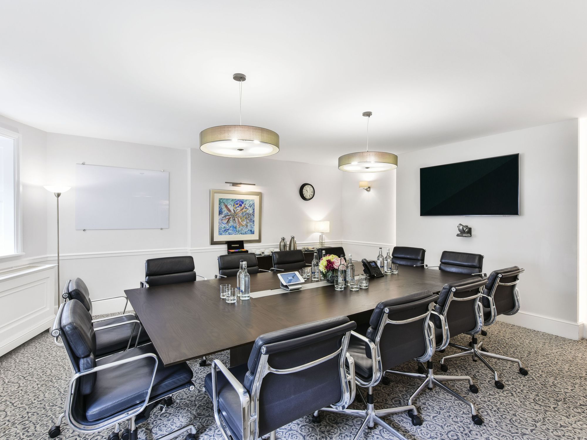 32 Curzon Street photo 3