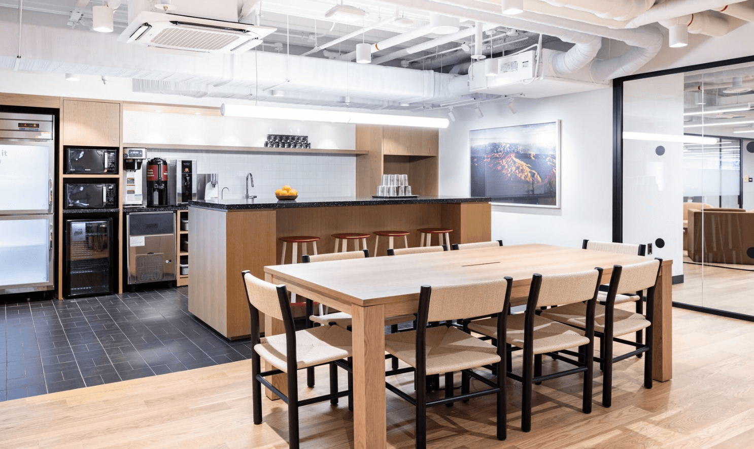 WeWork Sinnonhyeon photo 3