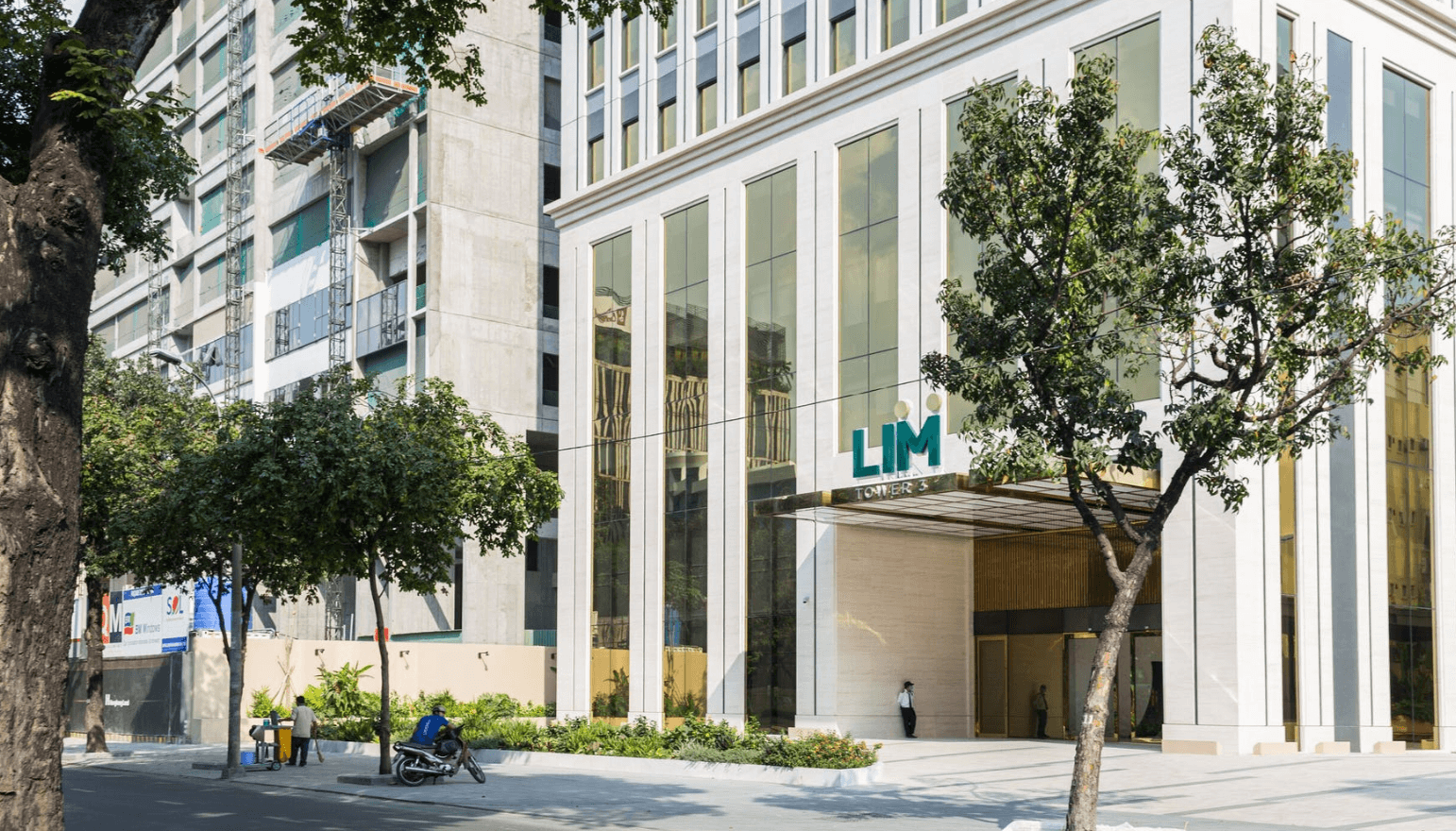 Lim Tower 3 photo 1