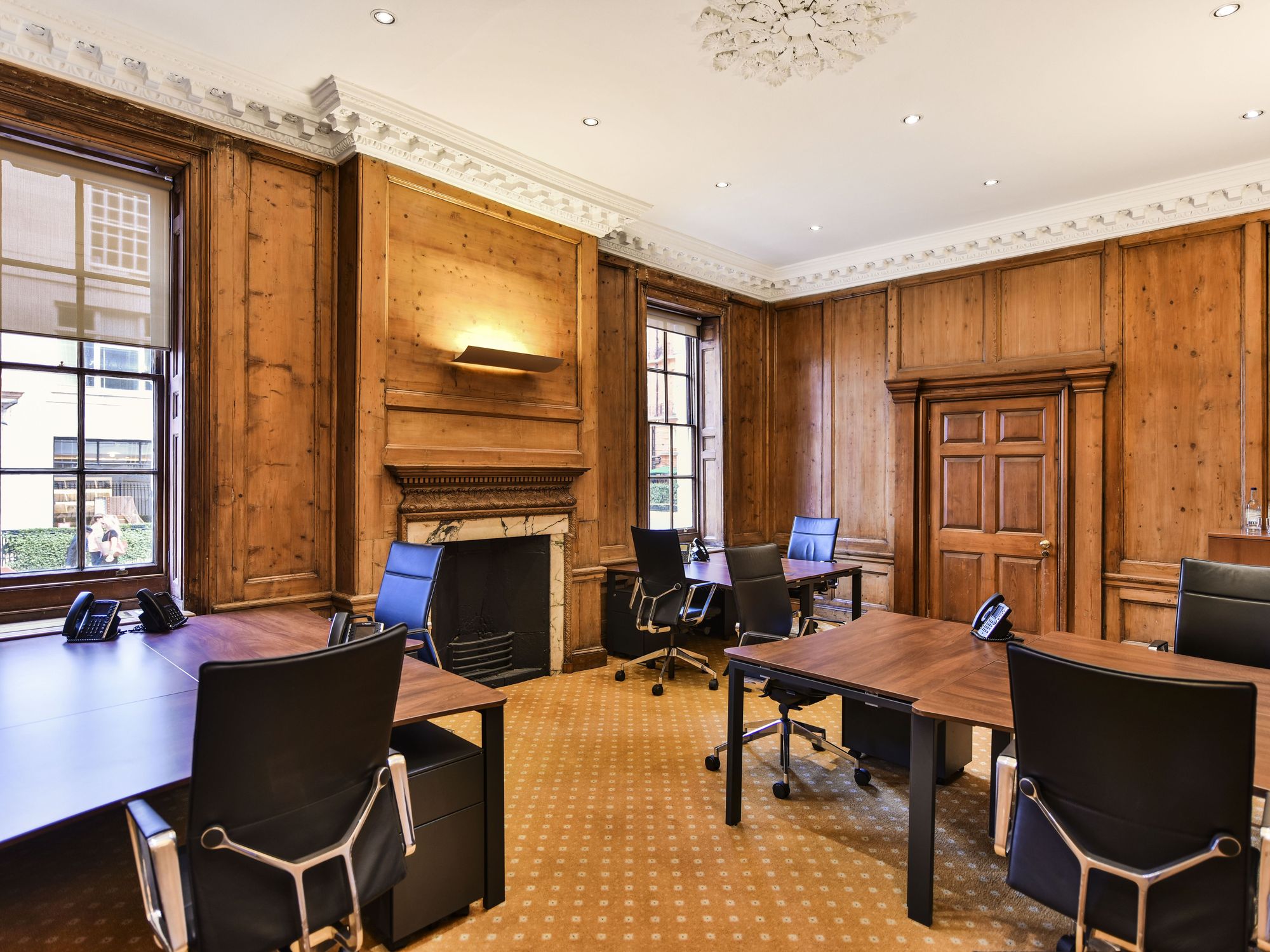 53 Davies Street photo 3