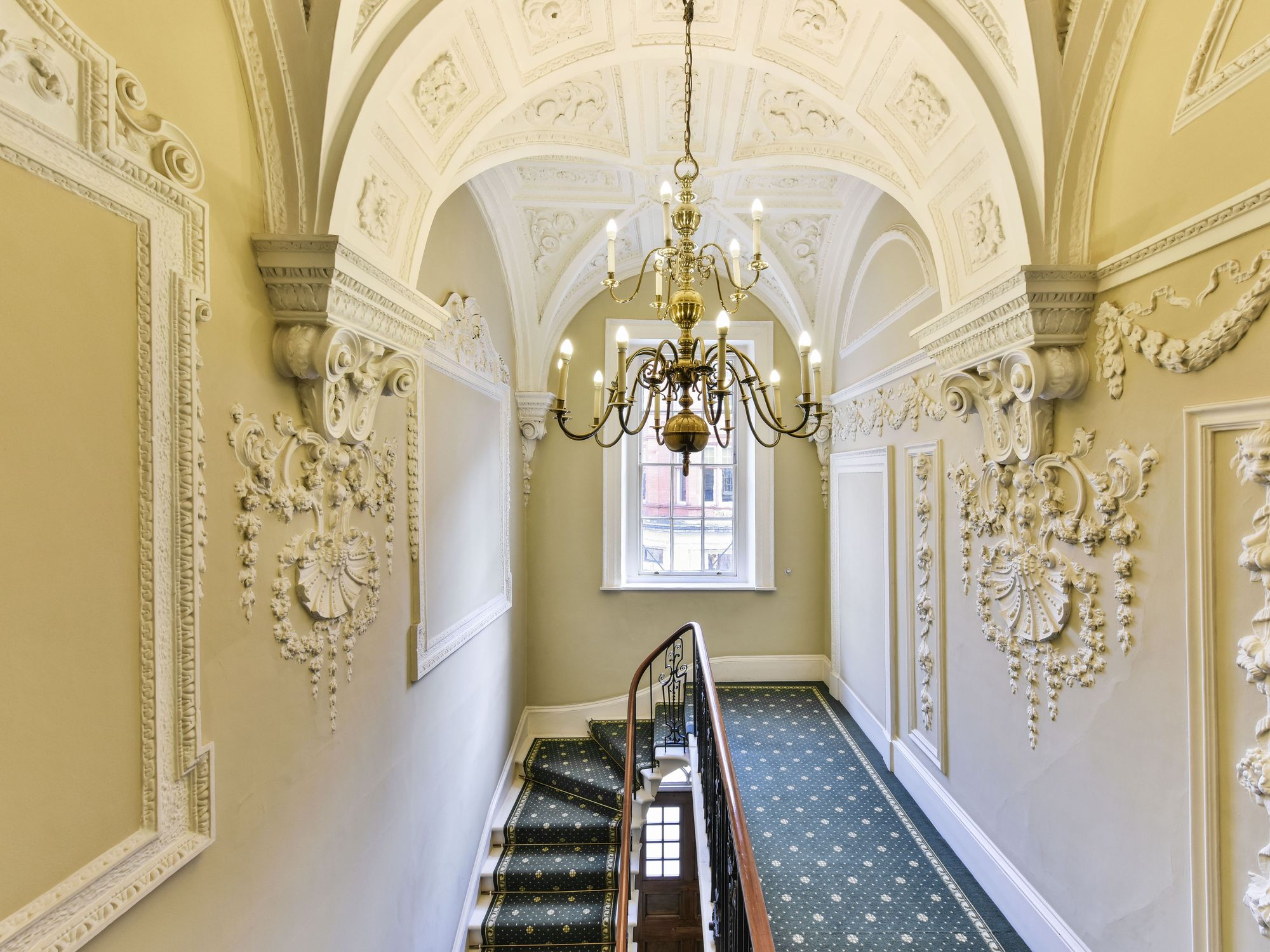 53 Davies Street photo 2