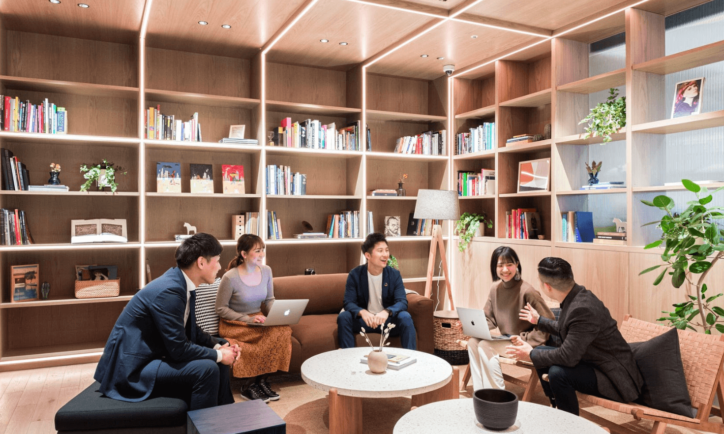 WeWork LINKS UMEDA photo 6