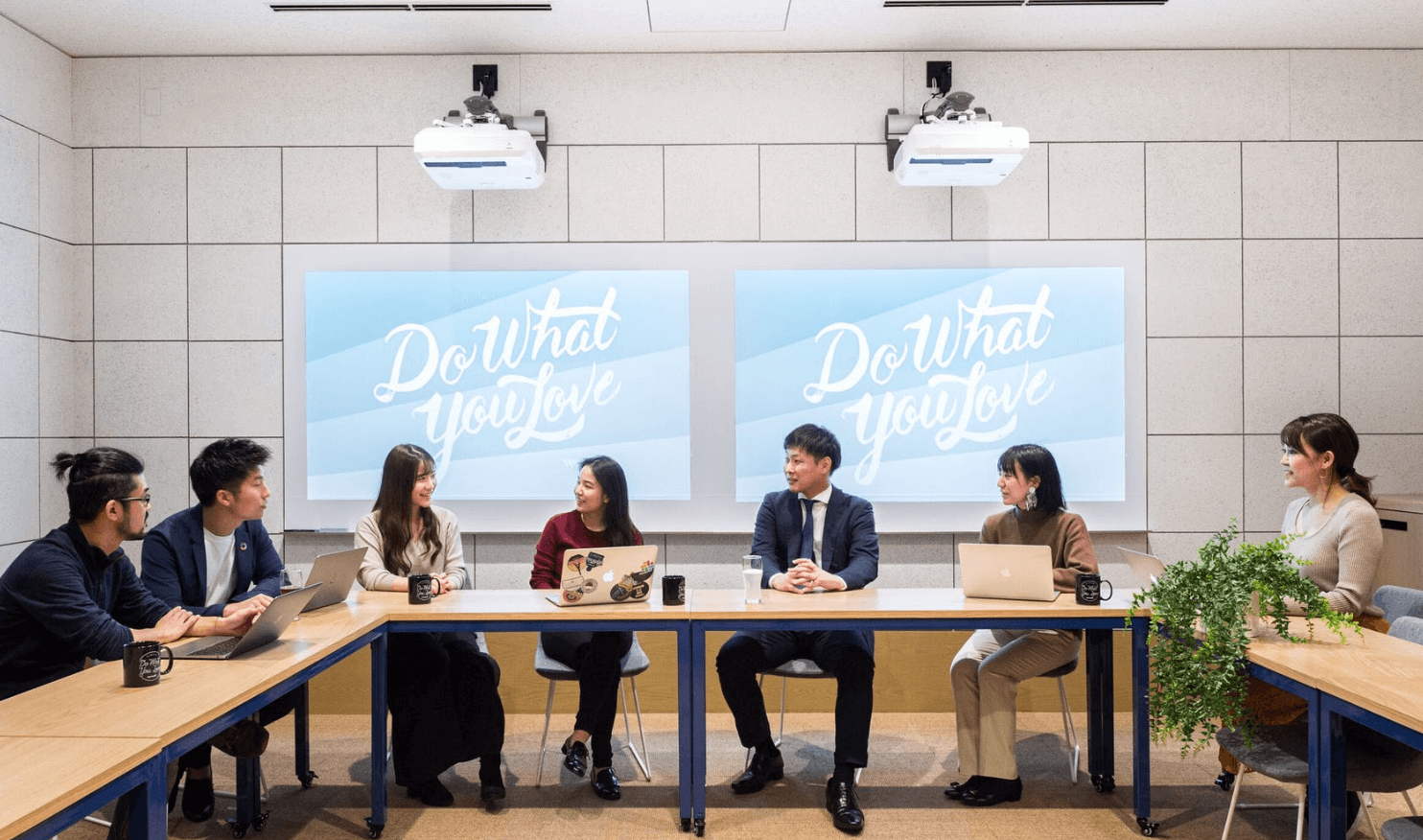 WeWork LINKS UMEDA photo 2