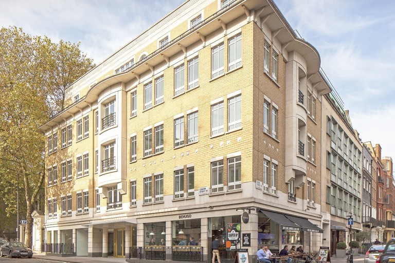 14 Curzon Street photo 1
