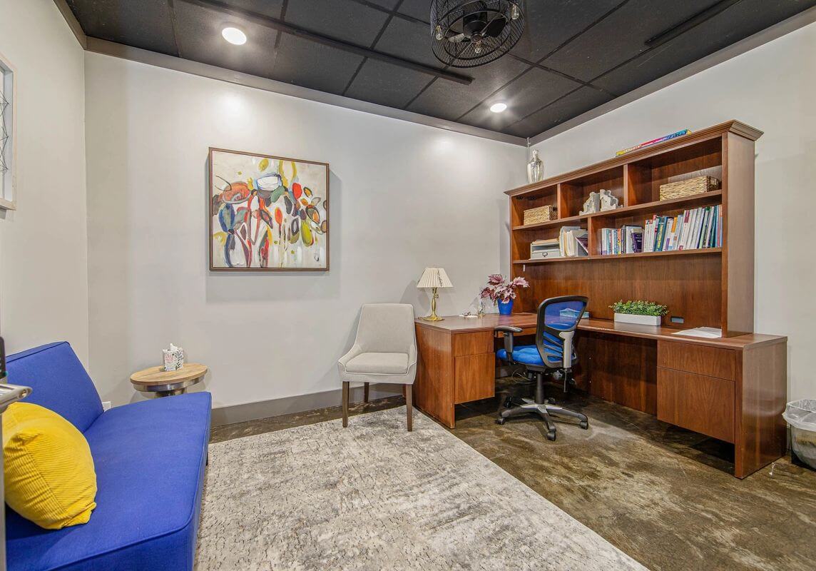 2501 A Bragg Blvd photo 3