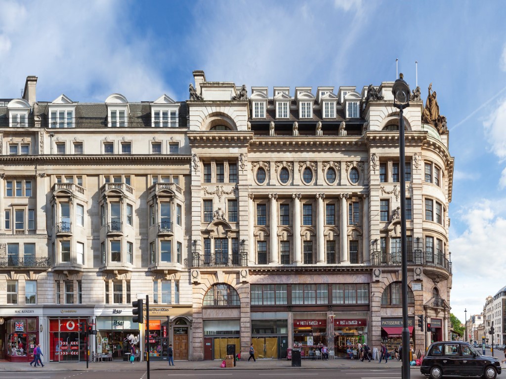 166 Piccadilly photo 1