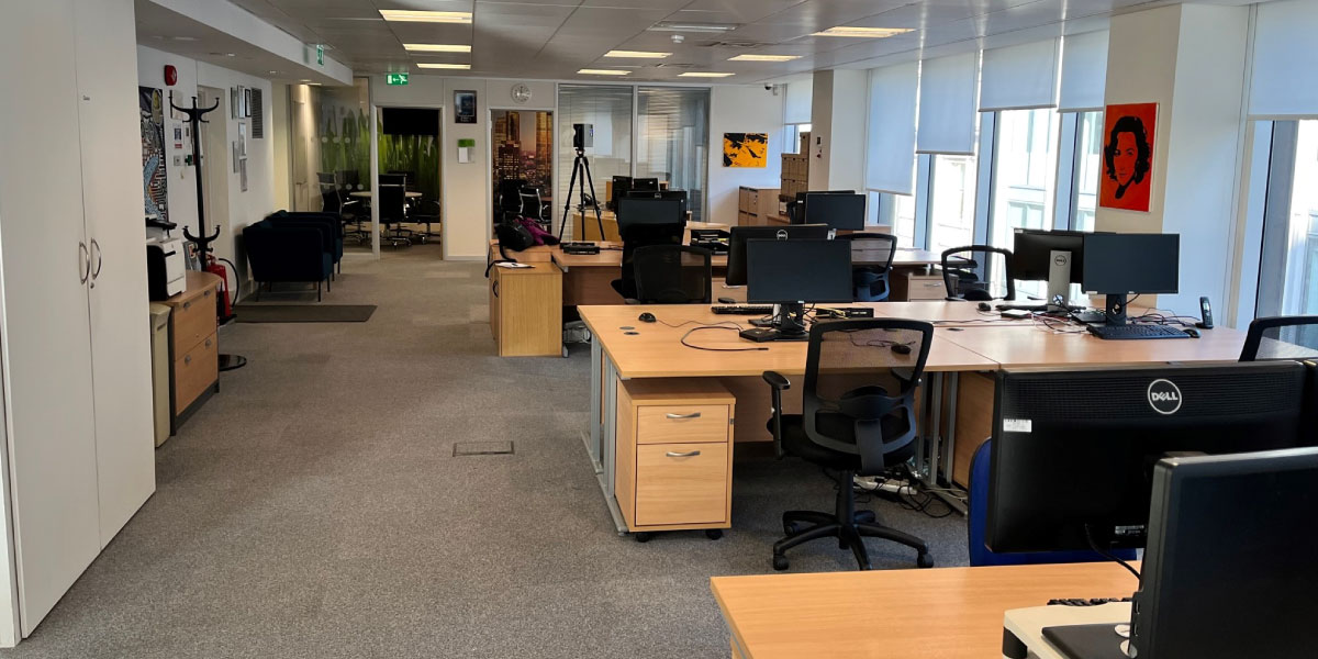 10 Lloyds Avenue photo 11