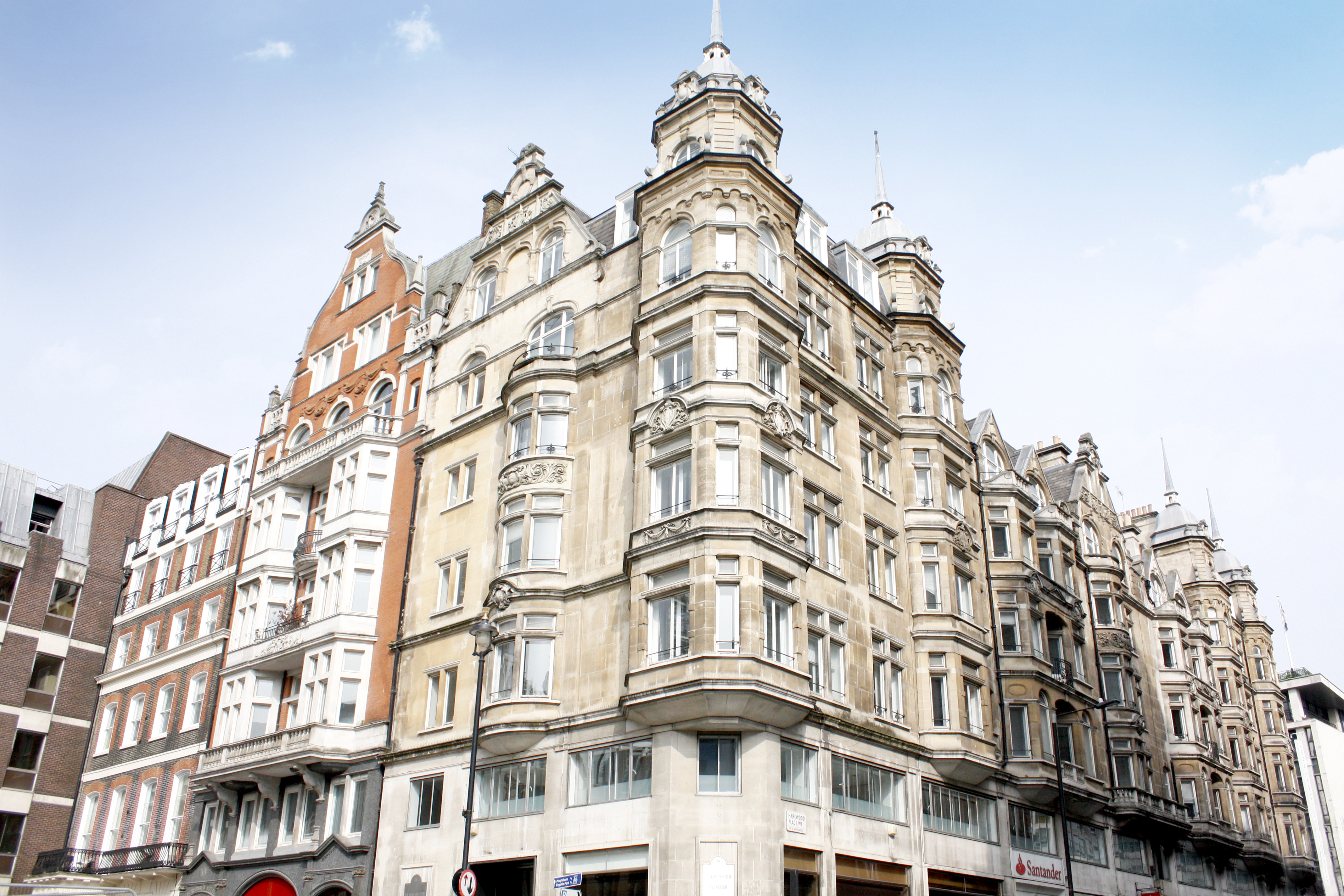 14 Hanover Square photo 1
