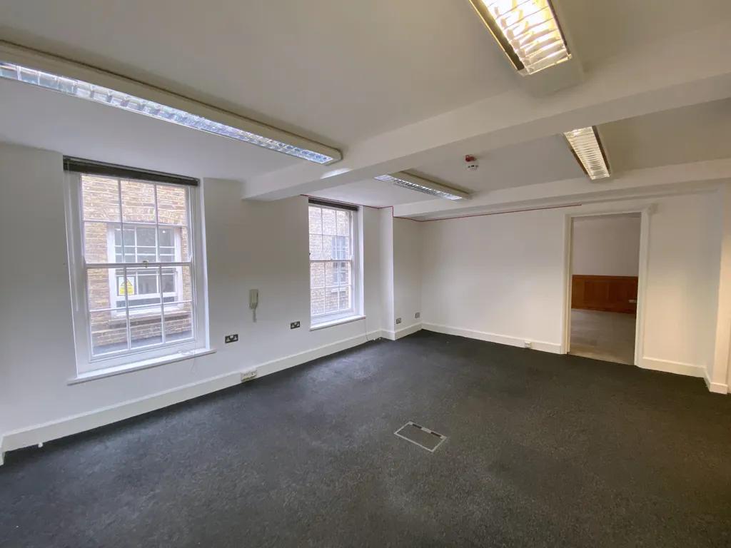 Gun House, 1 Artillery Passage photo 3