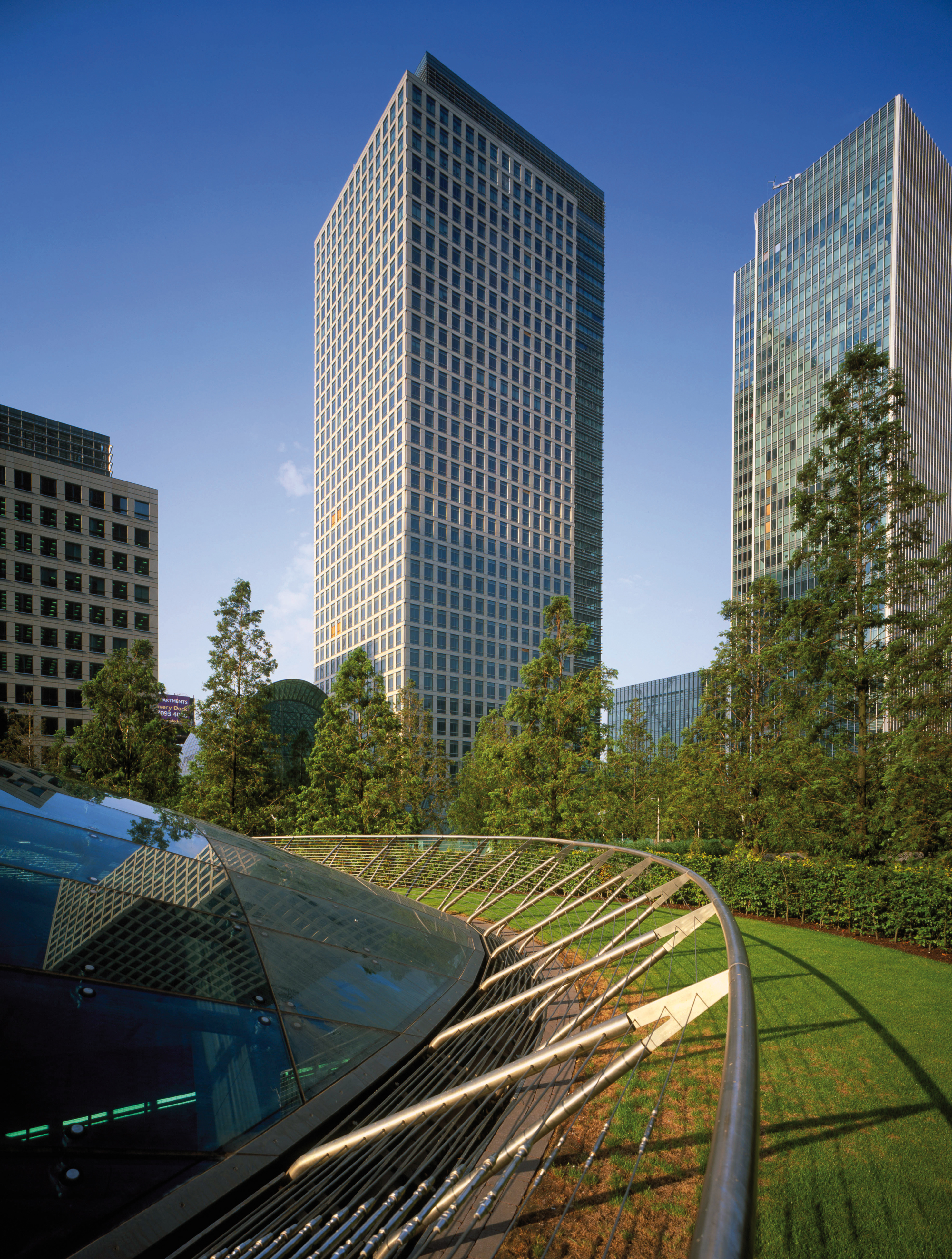 Canary Wharf, 40 Bank Street photo 1