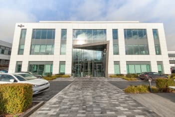 Business Park Building 2 photo 1