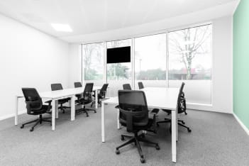 Business Park Building 2 photo 2