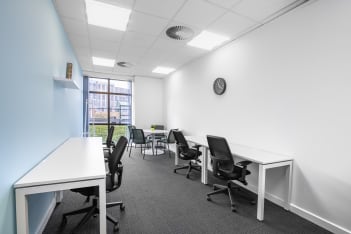 Cirrus Building photo 5