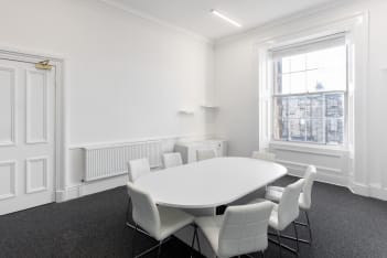 Woodside Place photo 4