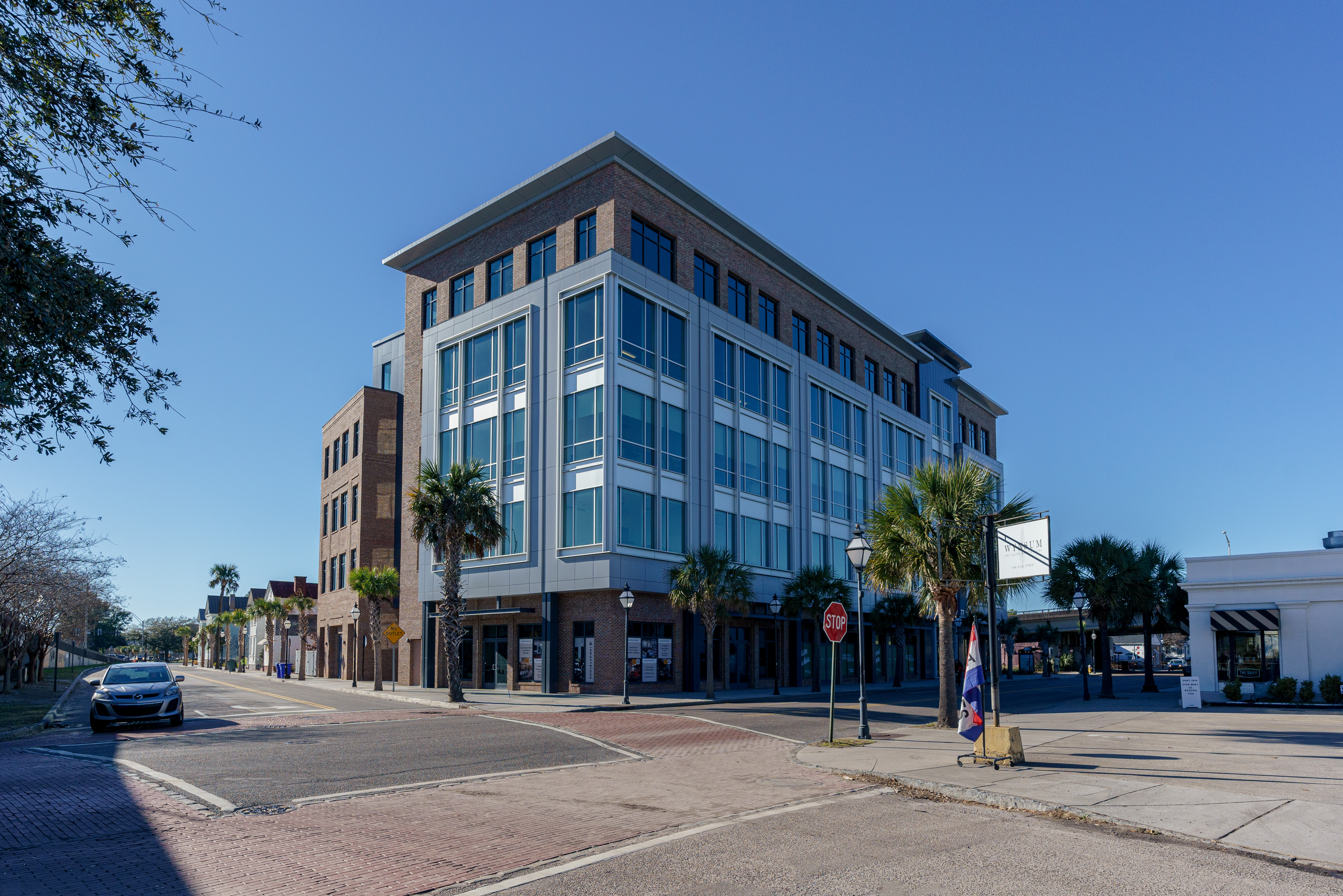Charleston - King Street (677 King) photo 1