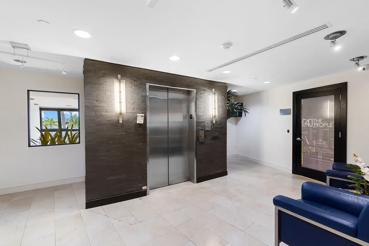 8000 N Federal Hwy - Boca Raton photo 5