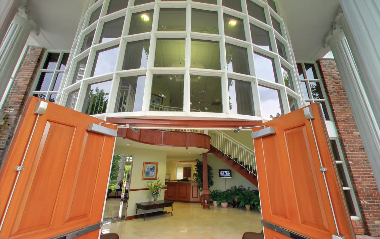 Commonwealth Commons photo 2