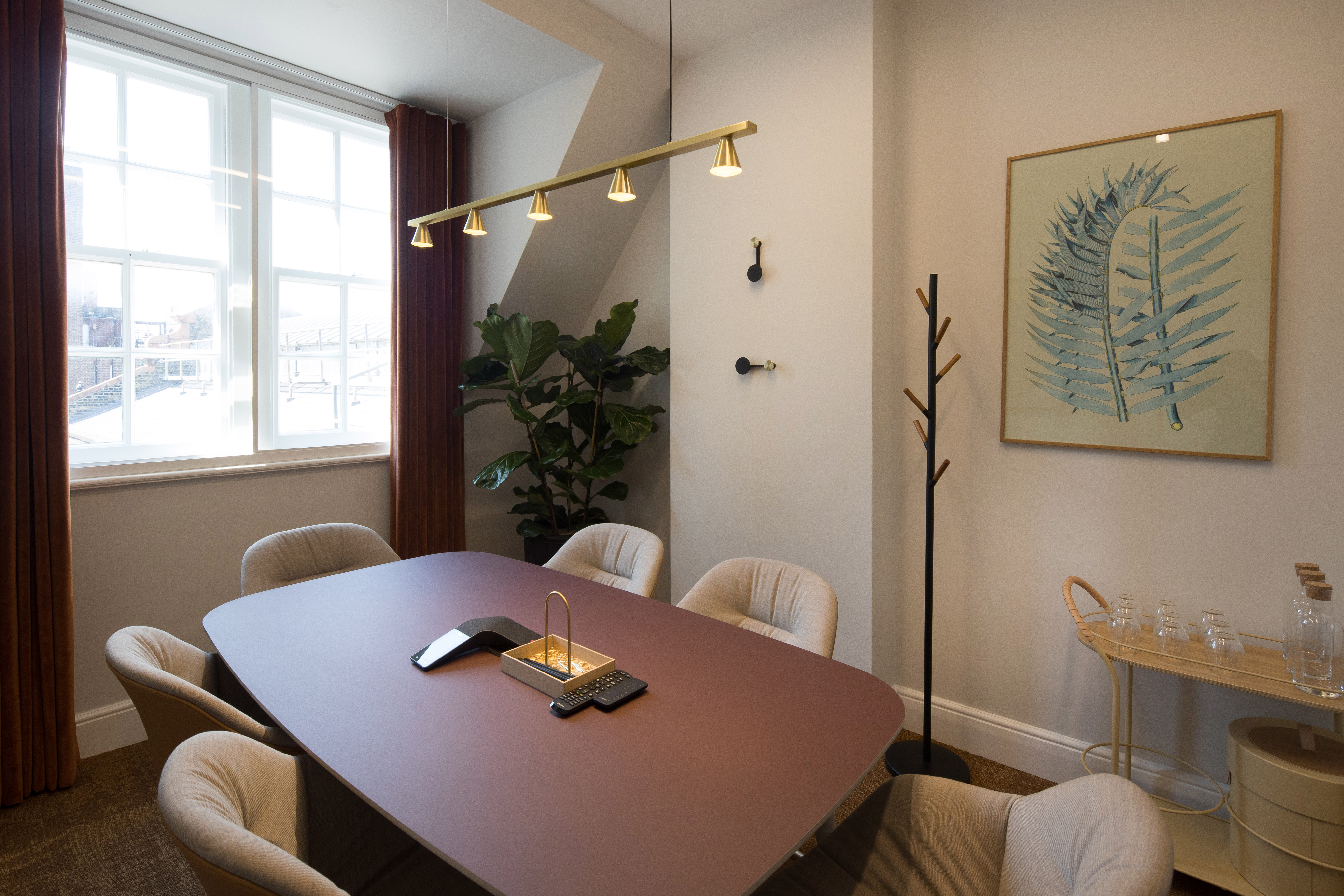 162 Buckingham Palace Road photo 5
