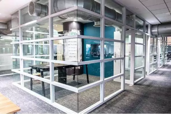 271 Business Park photo 3
