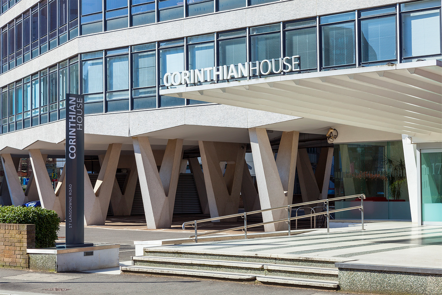 Corinthian House photo 3