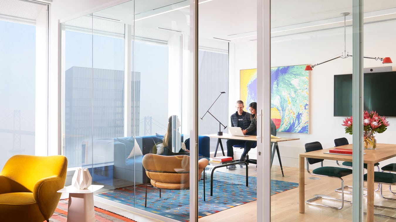 Salesforce Tower photo 4