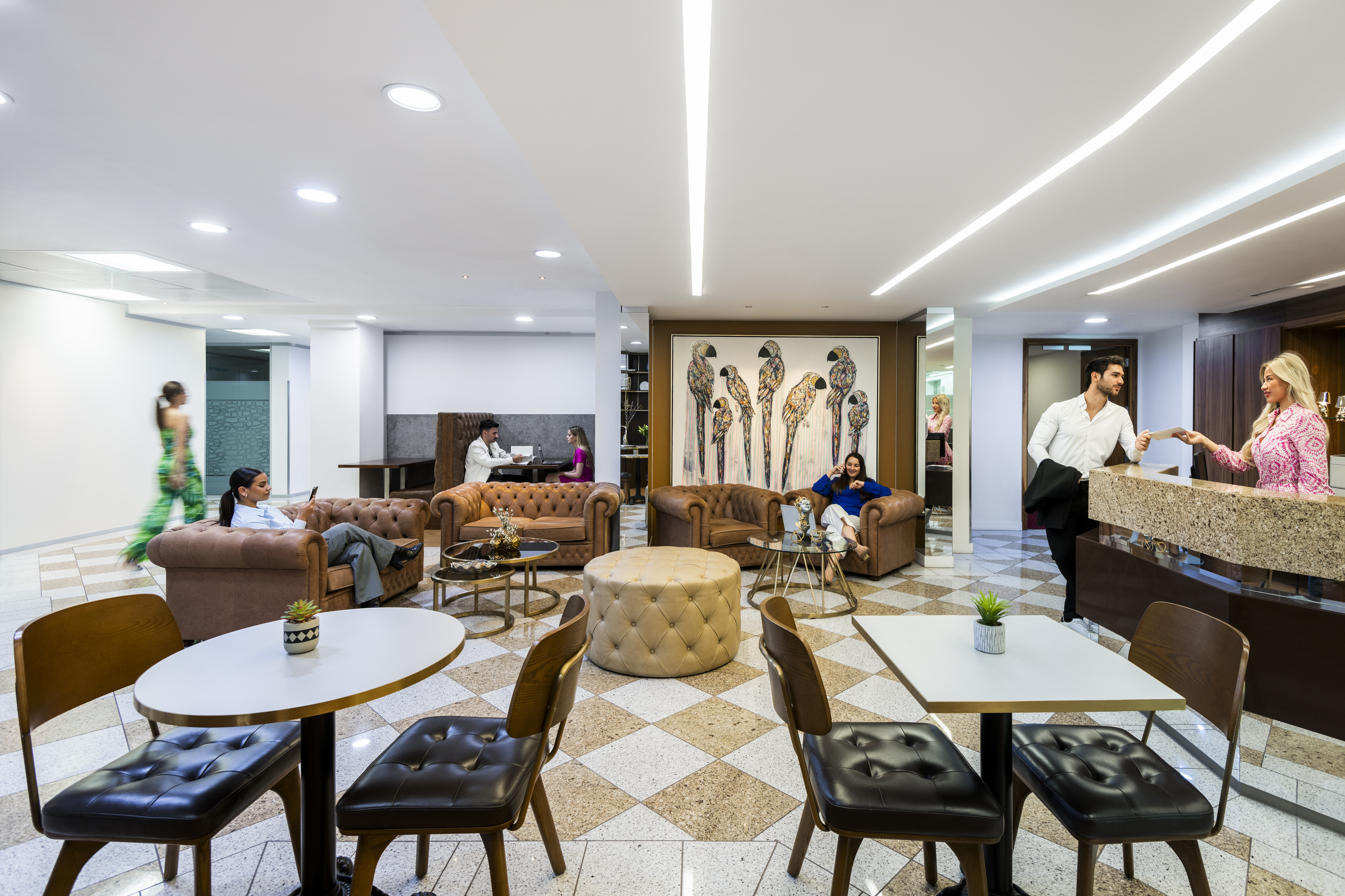 One Mayfair Place photo 8