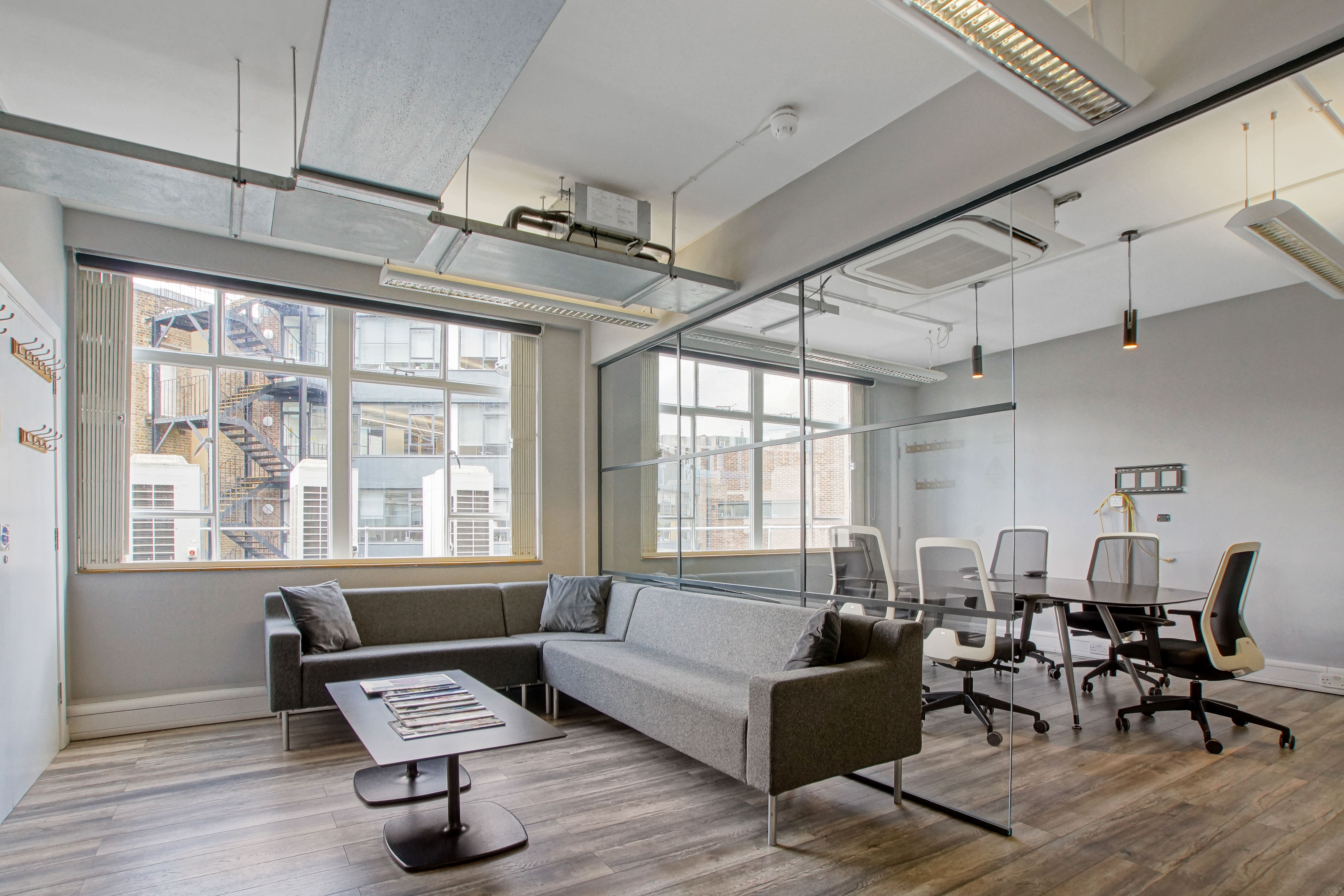 23 Curtain Road photo 4