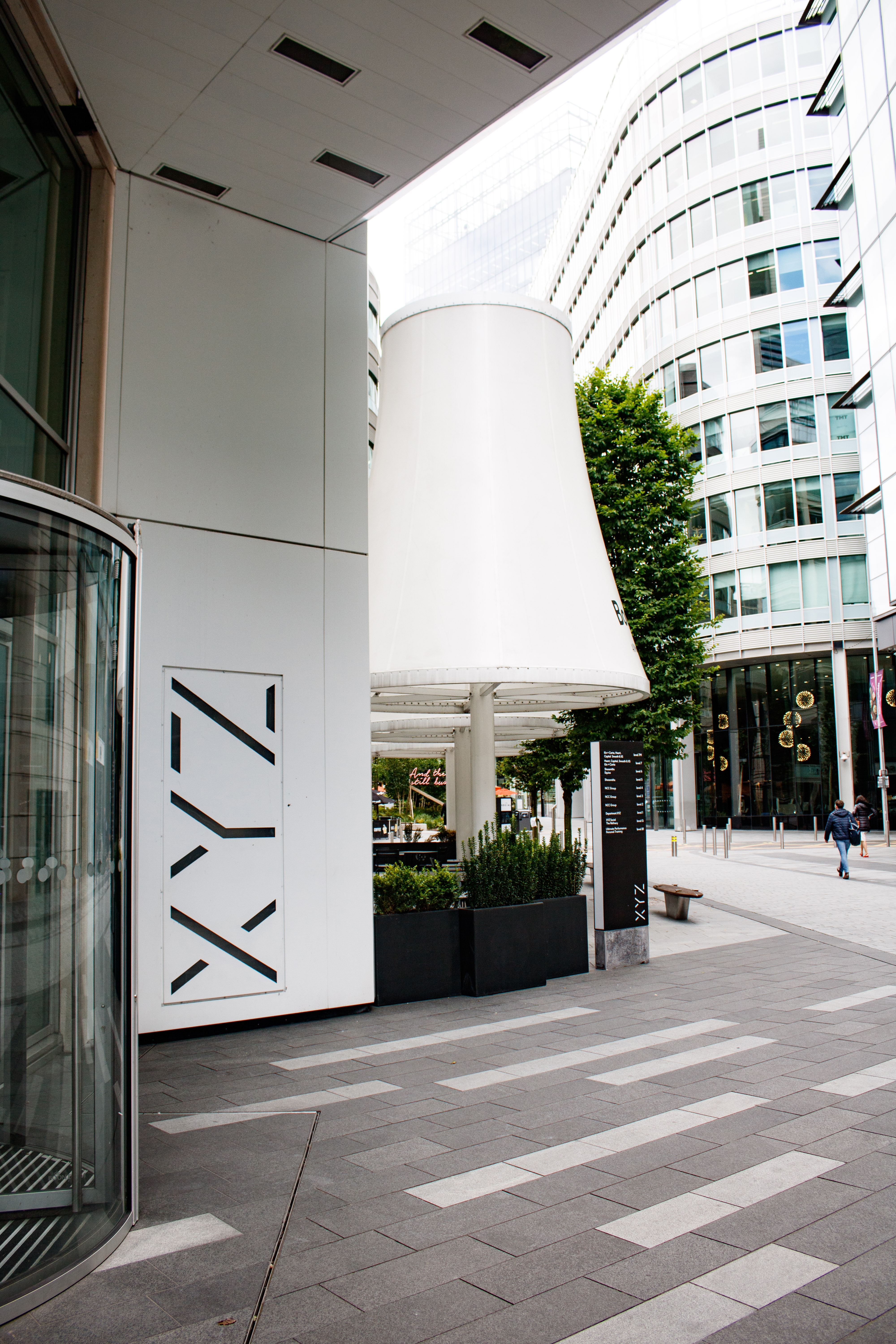 XYZ photo 1