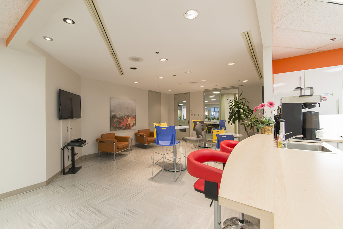 440 Laurier Ave photo 4