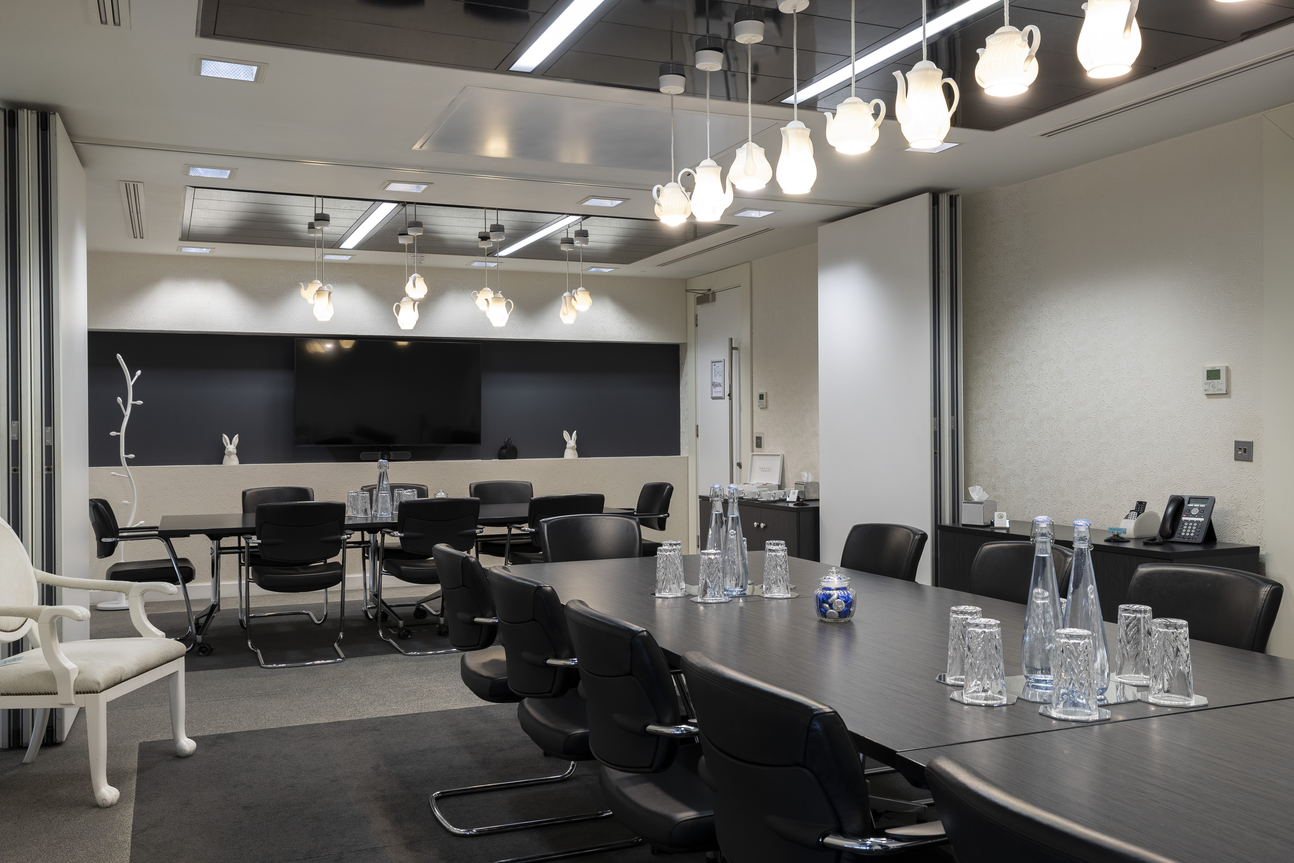 Office Space in Town Waterloo photo 10