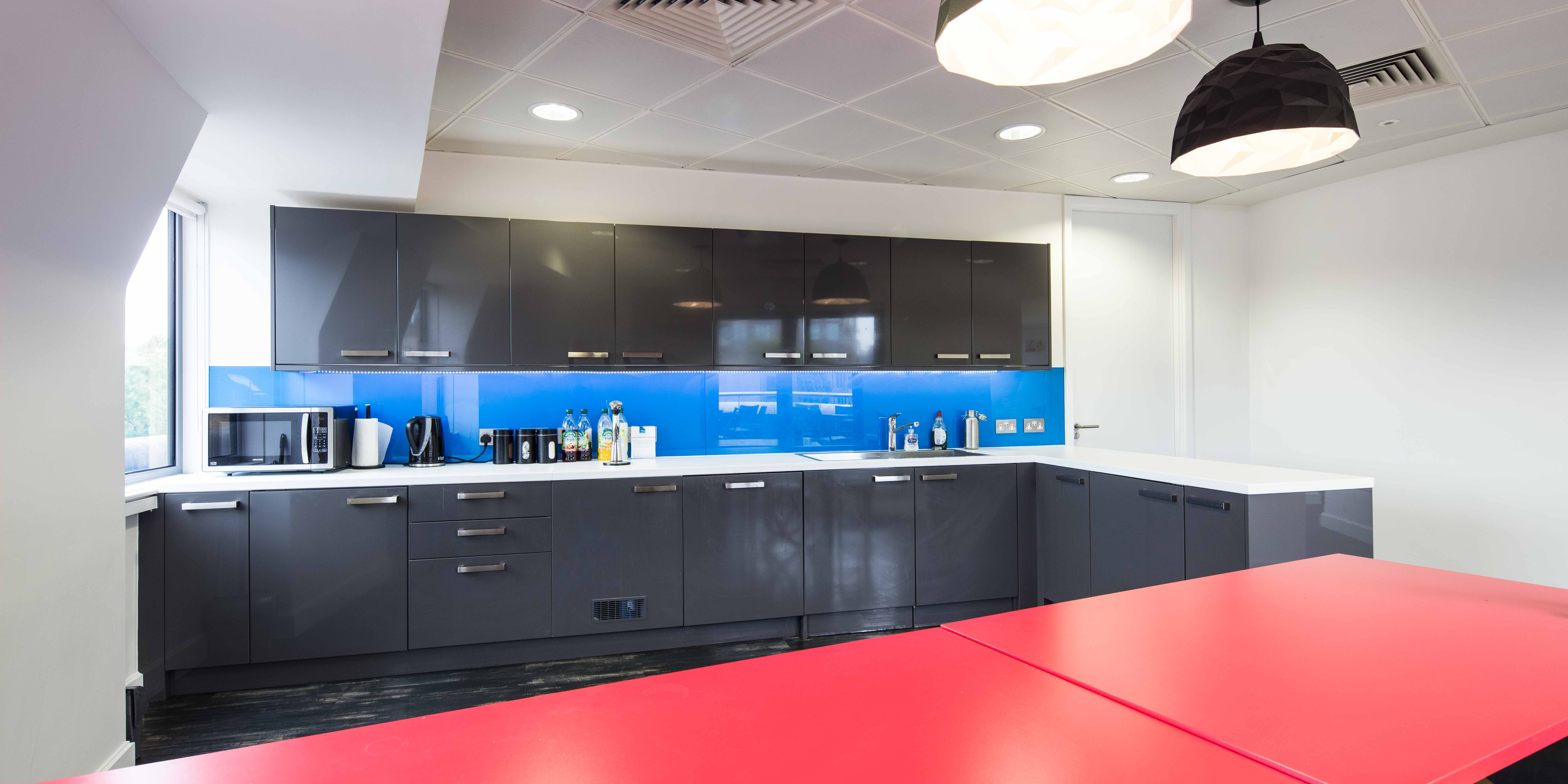 Office Space in Town Waterloo photo 8
