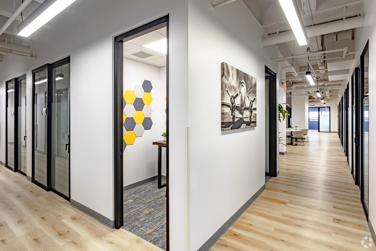Office Evolution - West Palm Beach photo 7