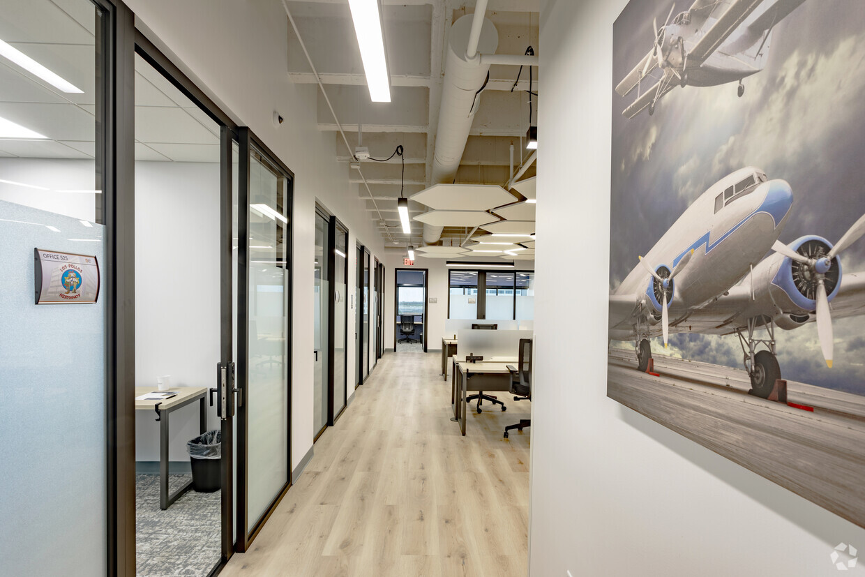 Office Evolution - West Palm Beach photo 3