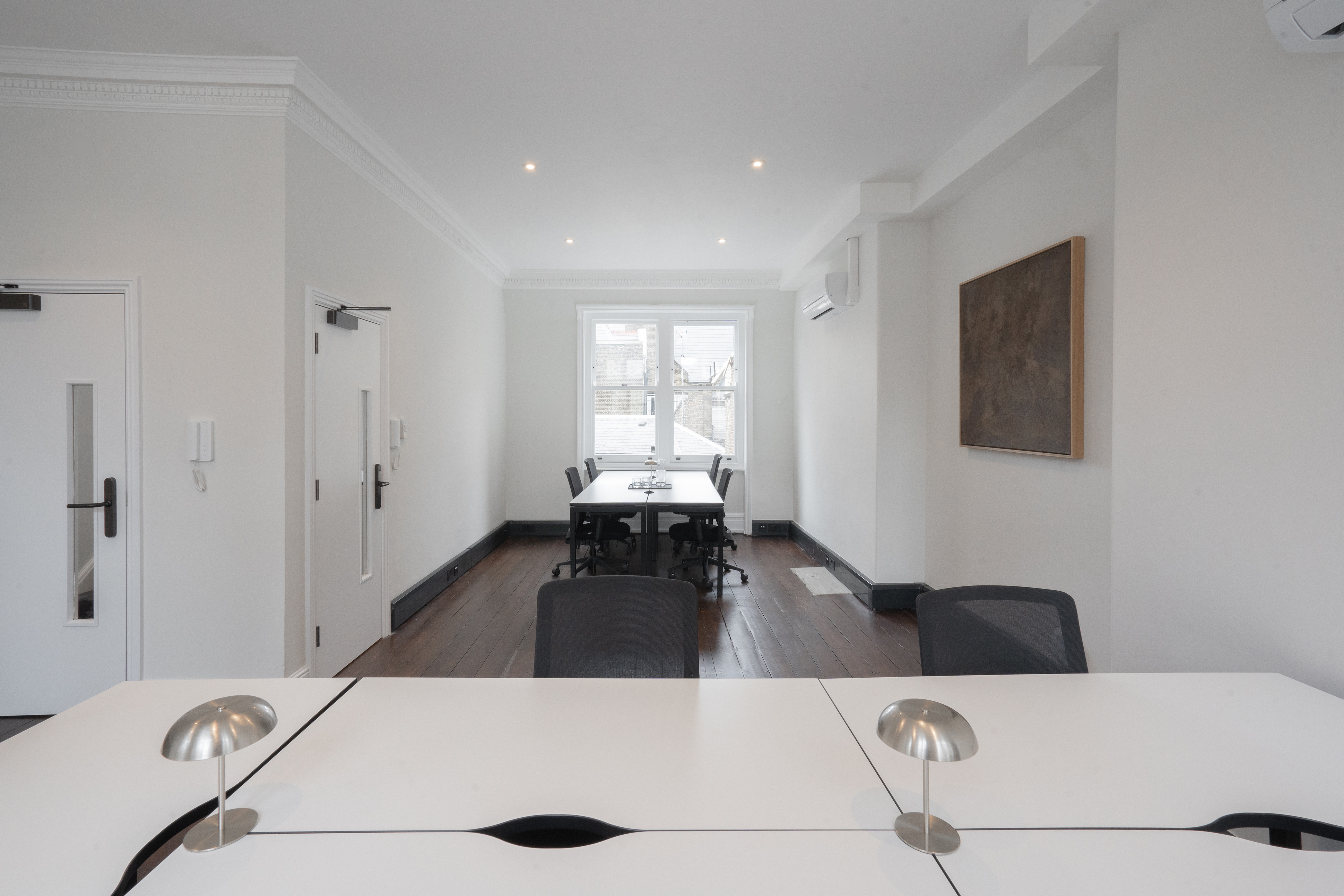 20 Eastcastle Street photo 3