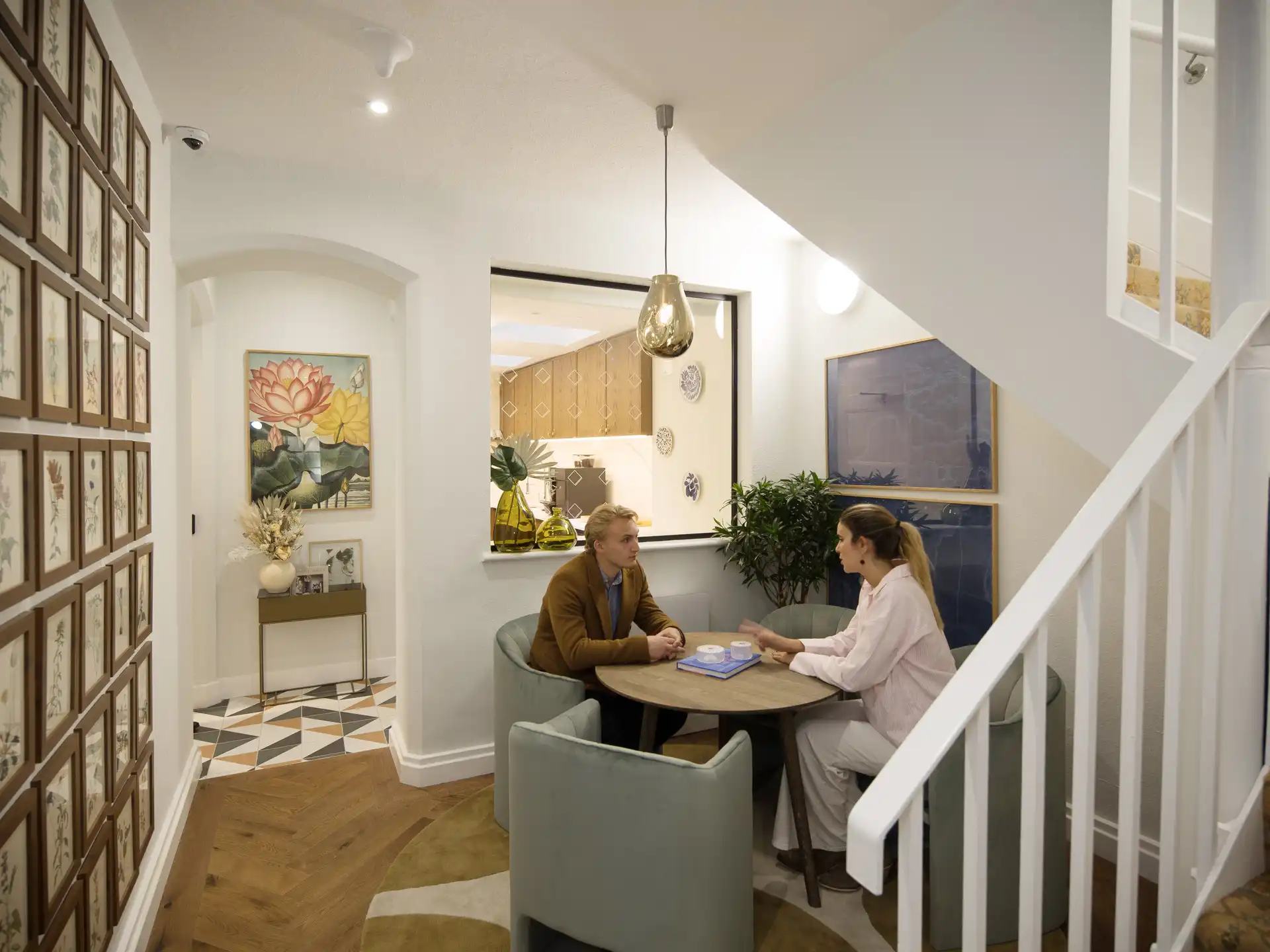 162 Buckingham Palace Road photo 1