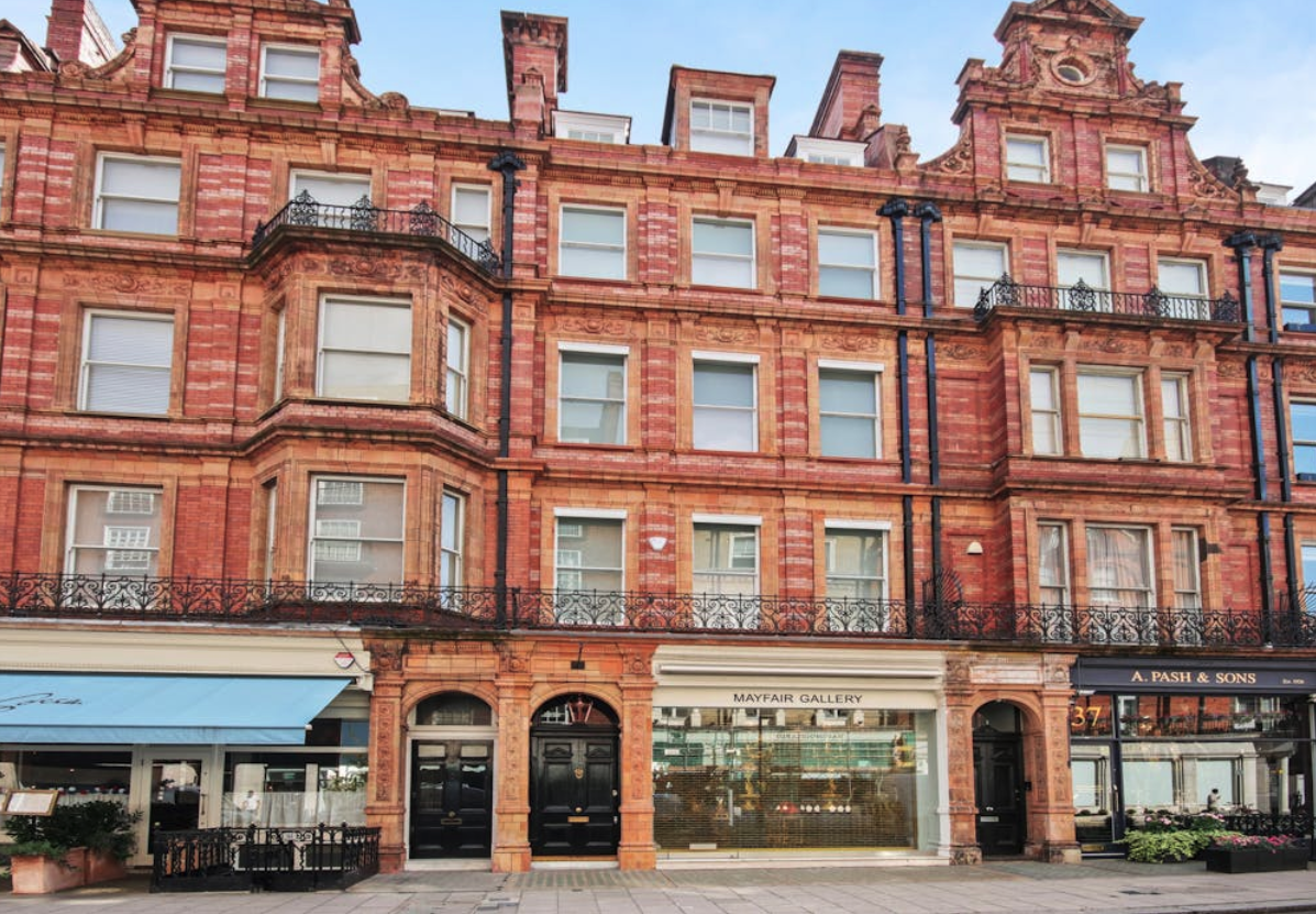 40 South Audley Street photo 1