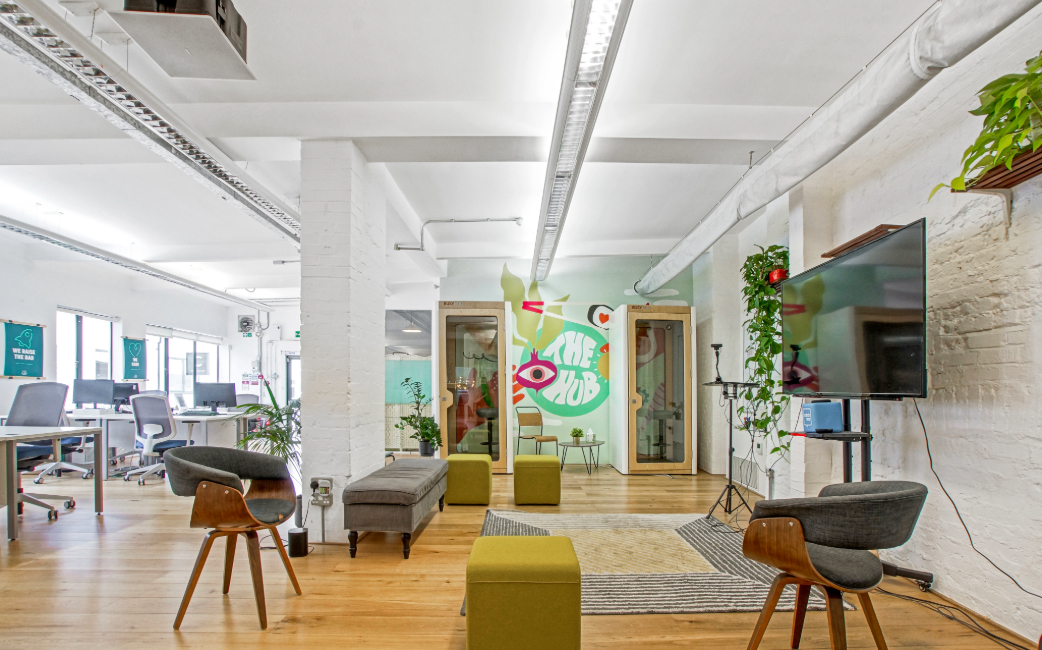9 Curtain Road photo 4