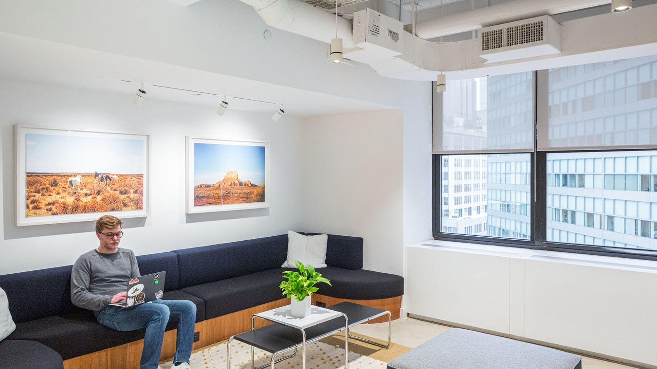 575 Lexington Avenue photo 2