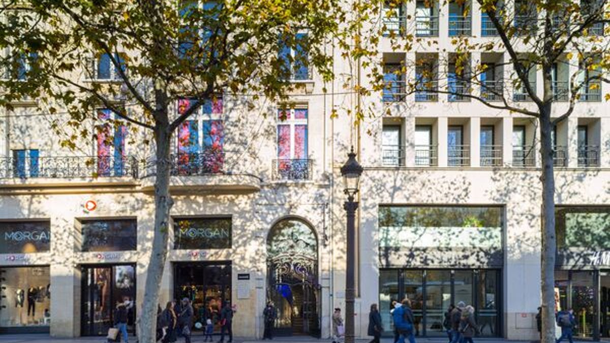 92 Avenue des Champs-Élysées photo 1
