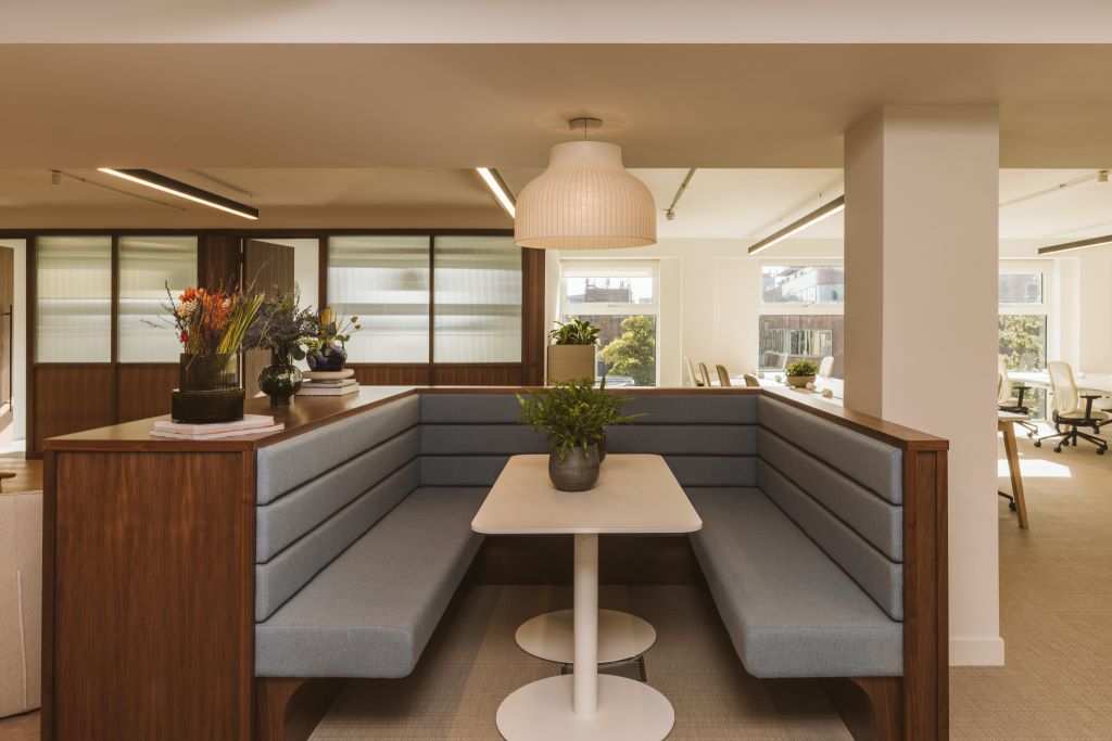 Mansel Court photo 6