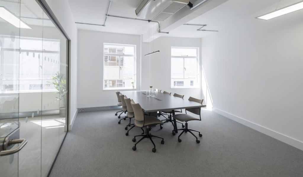 Dunstan House, 14A St Cross Street photo 5