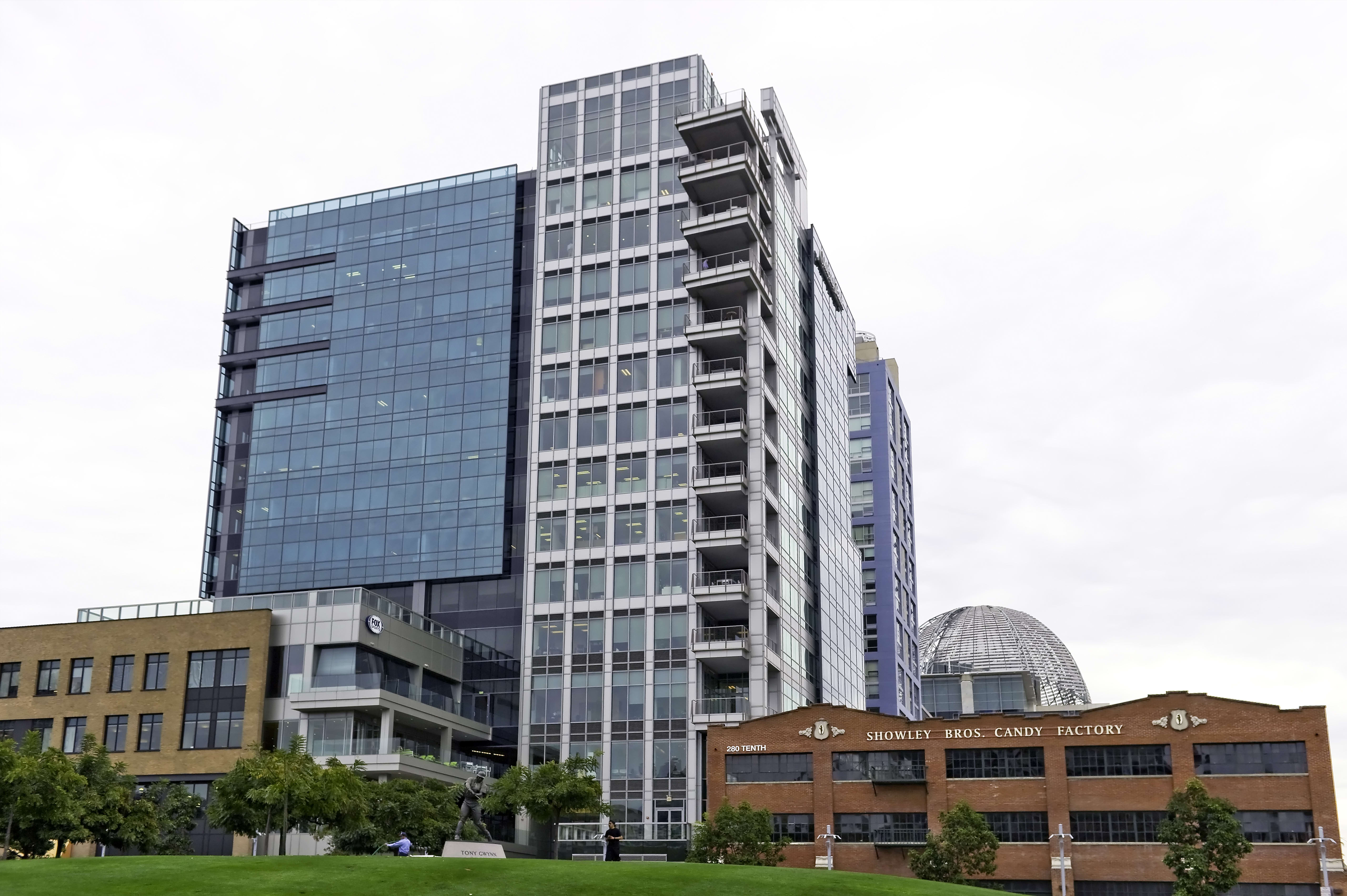 Diamond View Tower photo 1