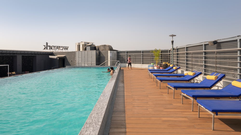 Raheja Platinum photo 3