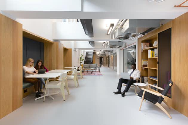 Spaces - Via de los Poblados photo 2